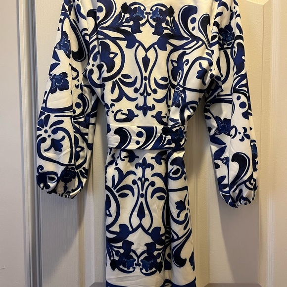 Shein blue floral dress - Picture 2 of 4